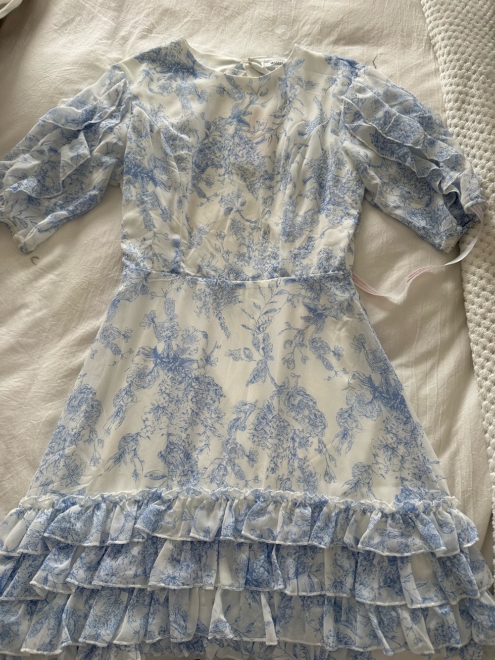 Missguided + White and Blue Floral Ruffle Dress